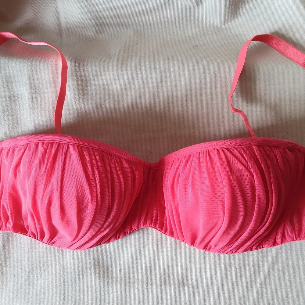 Bra - Picture 1 of 5